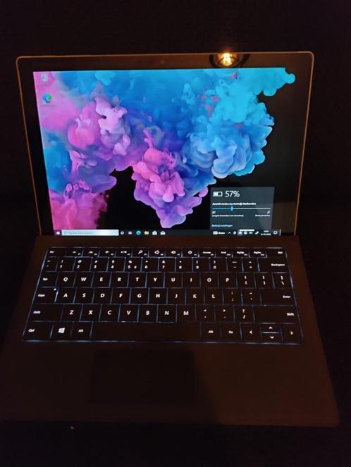 Microsoft Surface pro 5 i5-7th gen 128gb 4gb
