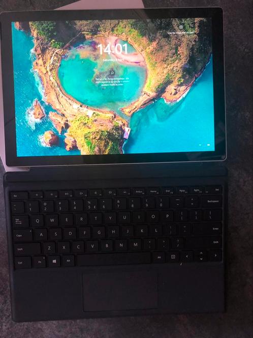 Microsoft Surface Pro 7 i7 16gb , 256GB
