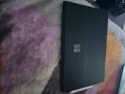 microsoft surface pro 7 i7 core 10TH gen 256 ssd 8 ram