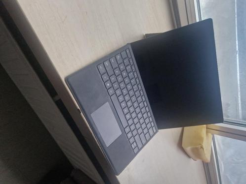 microsoft surface pro 7 i7 core 10TH gen 256gb ssd 16gb ram
