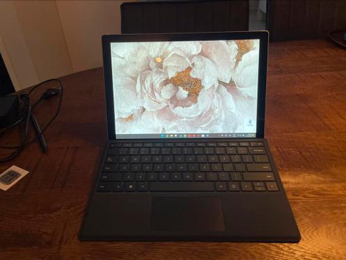 Microsoft Surface Pro 7 laptop incl pen, typecover en hoes