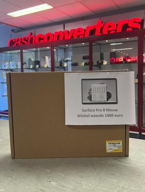 Microsoft Surface Pro 8 GESEALD IN DOOS 