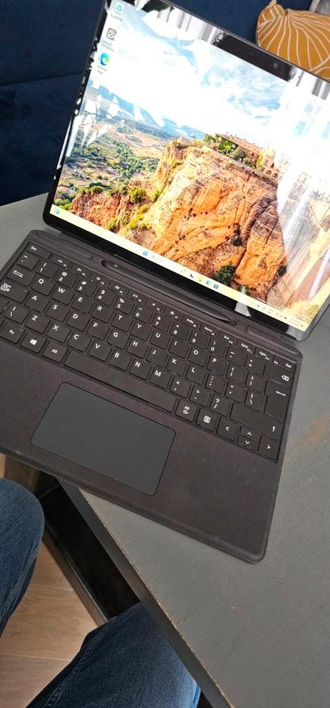 Microsoft Surface Pro 9 i7 16gb 256gb ssd Pen en keyboard