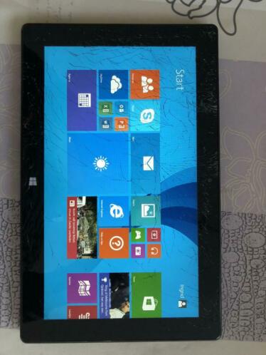 Microsoft Surface RT tablet  laptop. Glas kapot