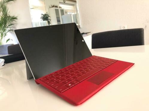 Microsoft surface tablet incl toetsenbord en hoesje