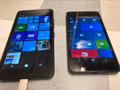 Microsoft Windows Phone 2 stuks (vintage)