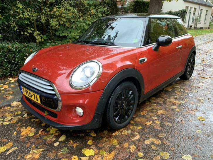 Mini 1.5 Cooper 2014 Rood 69000km