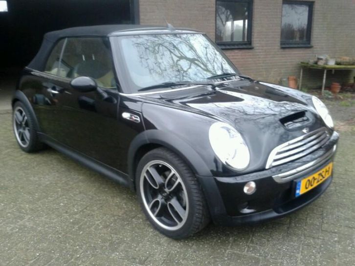 Mini 1.6 16V Cooper S Cabrio 2006 Zwart apk nieuw22-02-2016