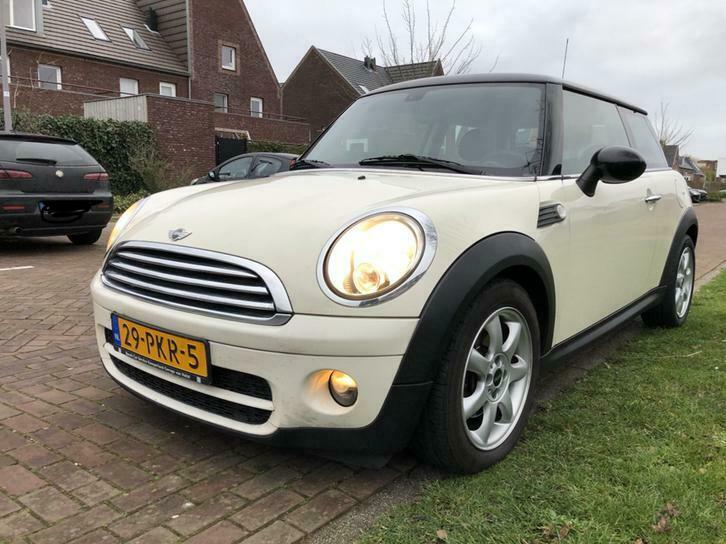 Mini 1.6 D Cooper 2009 Wit APK tm 01-2021