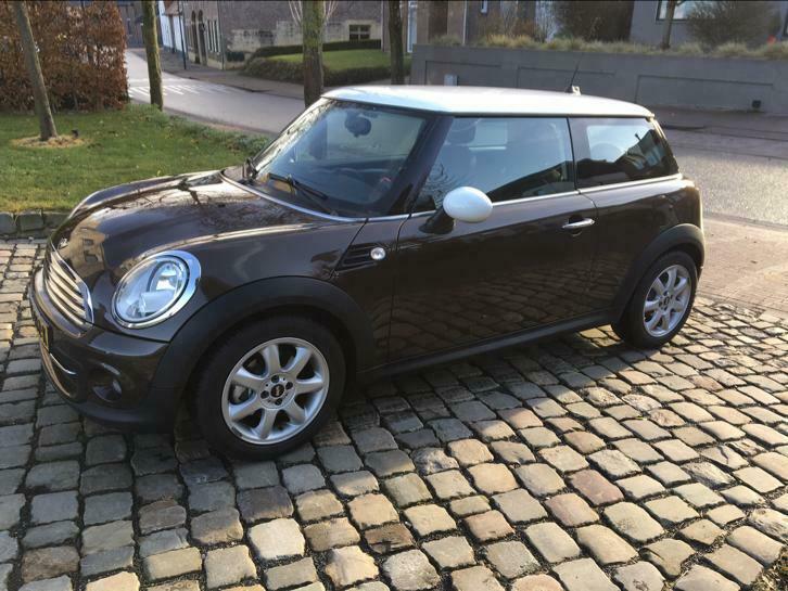 Mini 1.6 ONE Chili Chocolade bruin met wit dak