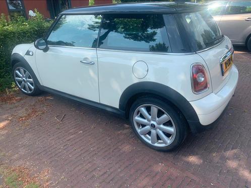 Mini COOPER 1.6 2010 beige zwart lederen bekleding