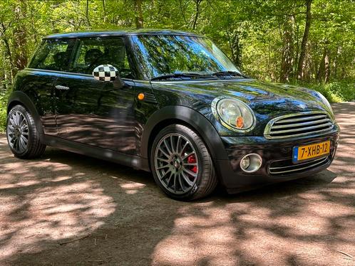 Mini Cooper 1.6 Panodak Cruise Clima Stoelverwarming 17inch