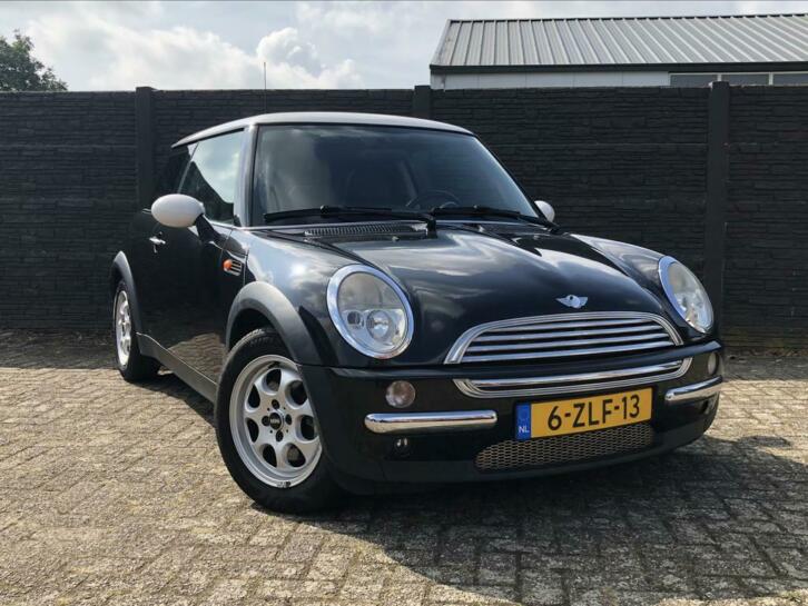 Mini Cooper 1.6i Panoramadak Leer Airco Stuurbekr. Rijklaar