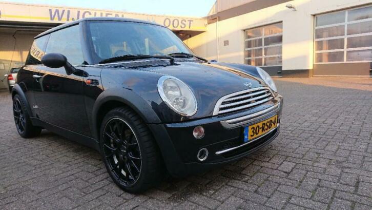 Mini cooper r50 automaat 1.6 16V ONE AUT 2005 Zwart blauw 