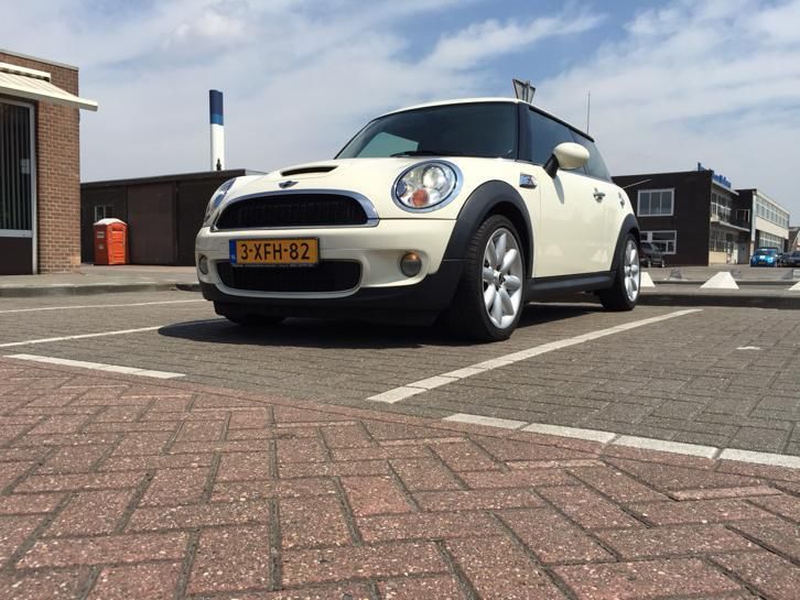 Mini Cooper S Chili Luxe Bomvoll  Navi-Leder-BiXenon-174pk