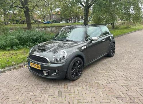 Mini Cooper S quotSpecial Editionquot  Dealer onderhouden