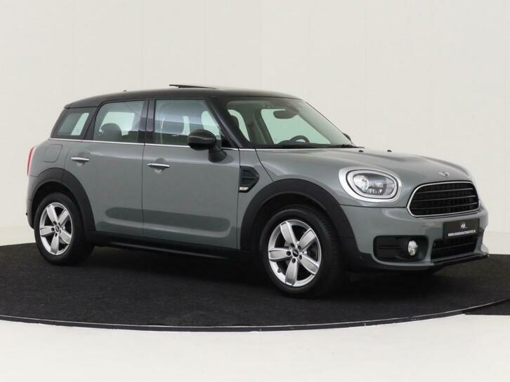 MINI Countryman 1.5 Cooper AUTOMAAT NAVIGATIE PANORAMADAK SP