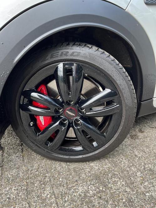 Mini JCW 17 Track Spoke LM velgen  Pirelli P7 Zero banden