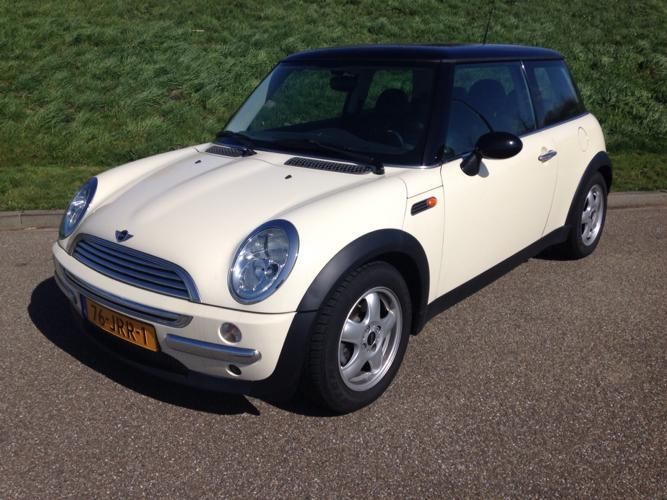 Mini Mini 1.6 16V Cooper 2002 Wit