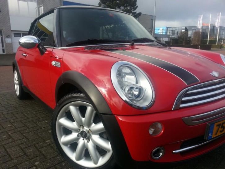 Mini Mini 1.6 16V Cooper Cabrio 2005 Rood Chili Nieuwstaat