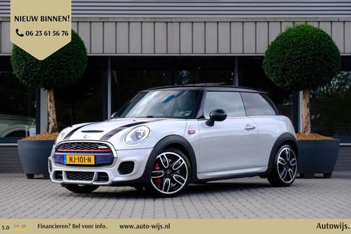 Mini Mini 2.0 John Cooper Works ChiliAUTPanoLederDealer