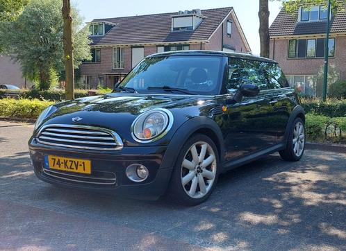 Mini One 1.4 (R56) December 2009. 66.500 km.