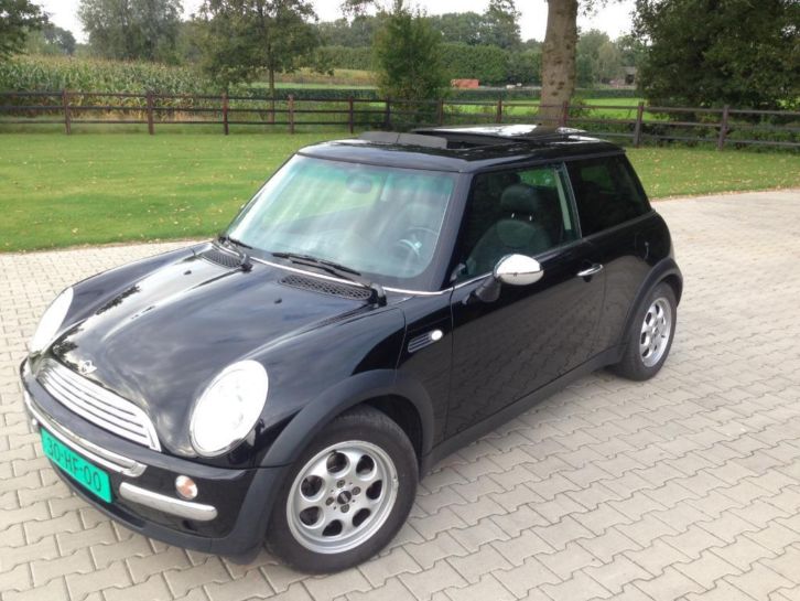 MINI ONE 1.6 Zwart, dealeronderhouden, airco, panoramadak 