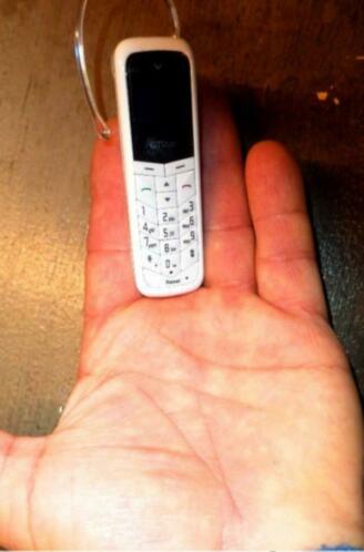 mini phone gsm BM50 034kleinste telefoon in de wereld034