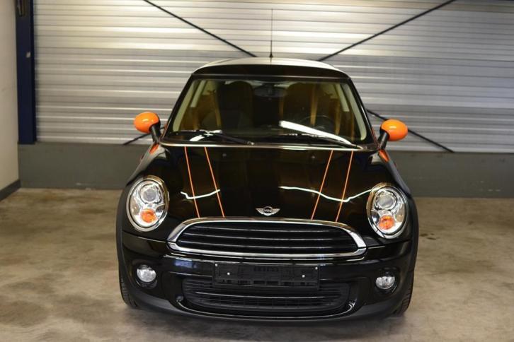 MINI R56 face-lift One Pepper 98PK (73.327 km  04-2011)