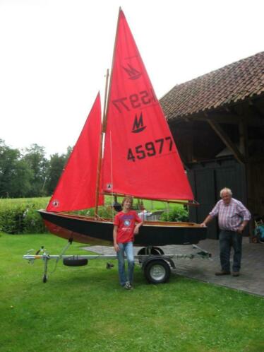 Mirror dinghy 11 engelse open zeilboot  trailer