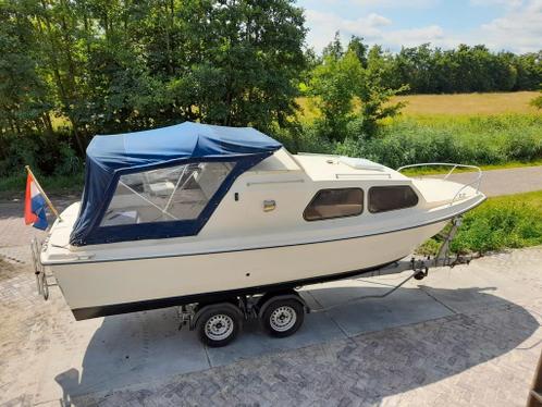 Mistral Kajuitboot 6.80 meter lang zonder motor