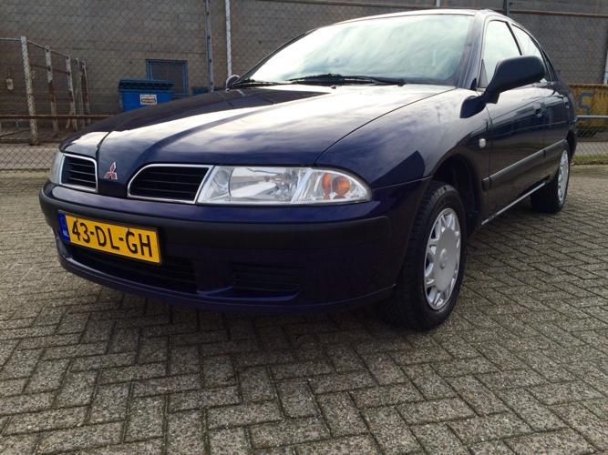 Mitsubishi Carisma 1.6 Classic HB 1999 Blauw