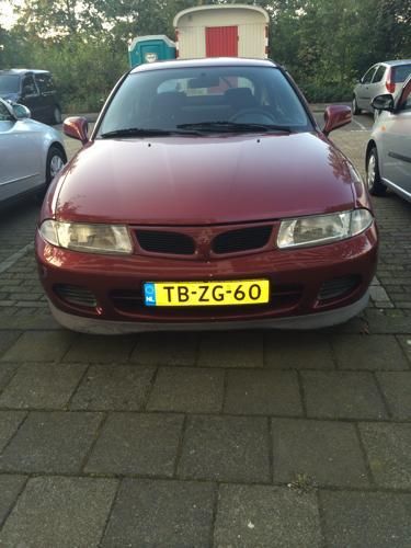 Mitsubishi Carisma 1.6 GL HB 1998 Rood