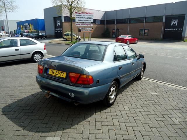 Mitsubishi Carisma 1.6 GL Royal Class Apk Airco Nieuw Motor