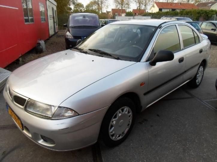 Mitsubishi Carisma 1.6 GLX Aut. (bj 1998)