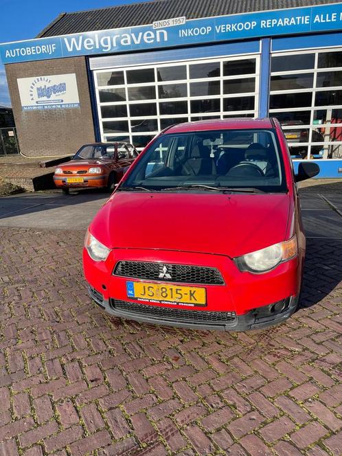 Mitsubishi Colt 1.1 5-DR 2011 Rood