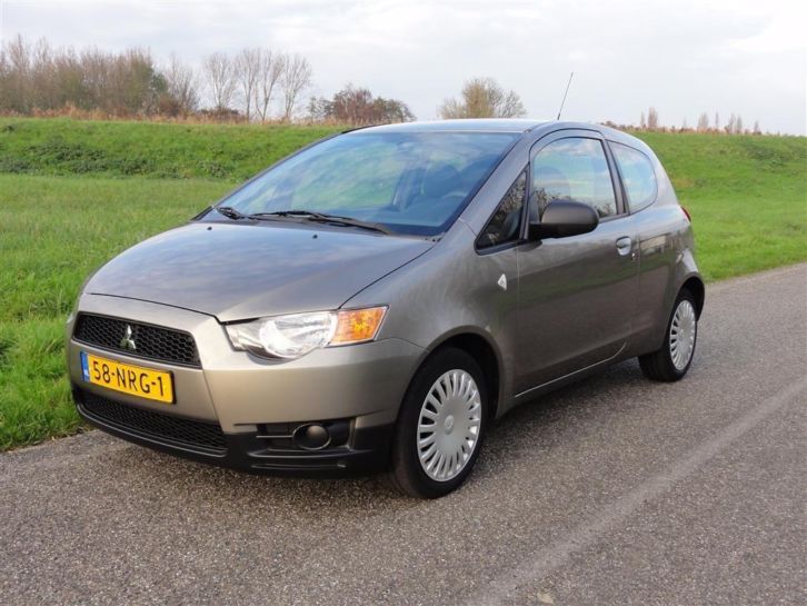 Mitsubishi Colt 1.1 EDITION ONE  AIRCO ELECTR NIEUWSTAAT