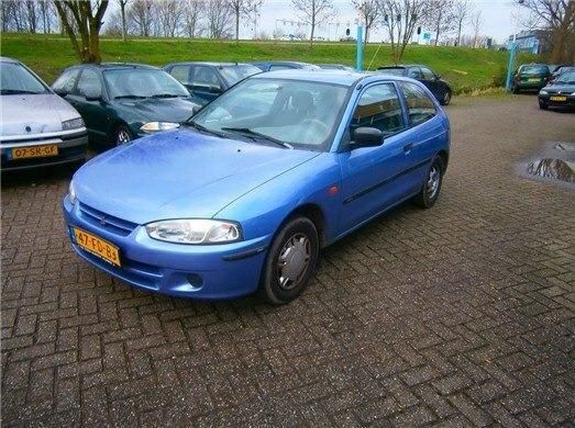 Mitsubishi Colt 1.3 GLI 2000 Blauw