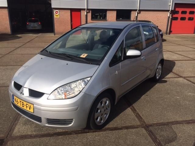 Mitsubishi Colt 1.3 Invite Automaat Airco Bj 2006 