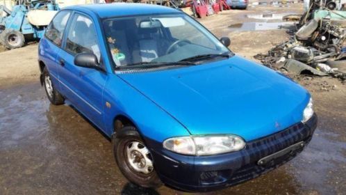 Mitsubishi Colt van 1996. (1300cc) VOOR ONDERDELEN