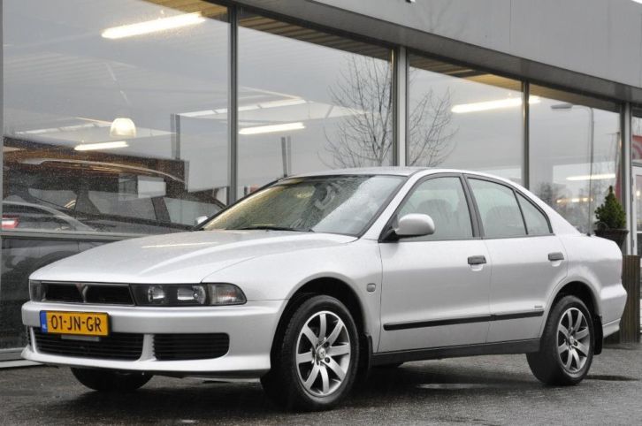 Mitsubishi Galant 2.0 Glsi Sedan 2002 146.205 km