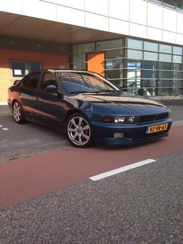 Mitsubishi Galant 2.0 Glsi sportief verlaagd KampN xenon clima