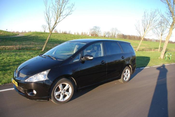 Mitsubishi Grandis 2.4 Mivec 7 2008 Zwart