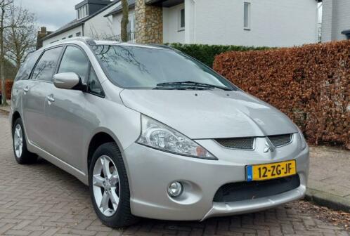 Mitsubishi Grandis 2.4 Mivec 7 AUT 2008 Grijs