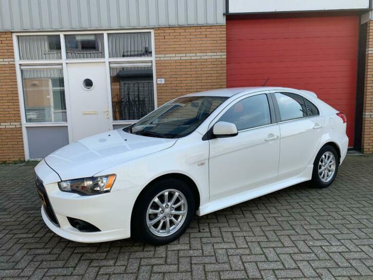 Mitsubishi Lancer 1.6 Limited Edition Sportback - Navigatie