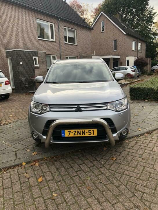 Mitsubishi Outlander 2.0 Dohc Mivec Phev 203pk 4WD 5 P