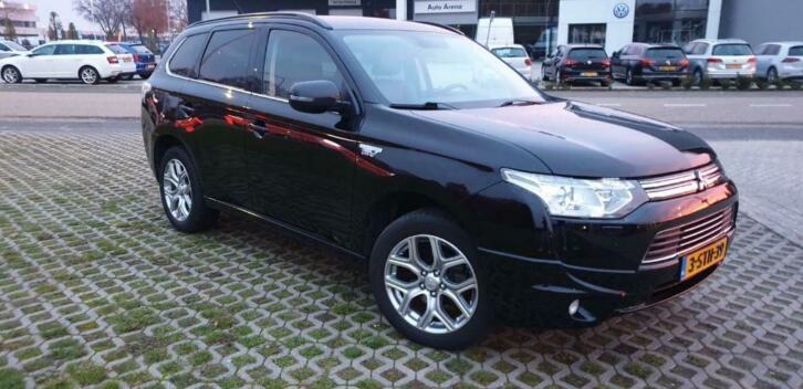 Mitsubishi Outlander 2.0 Dohc Mivec Phev 203pk 4WD CV 2013