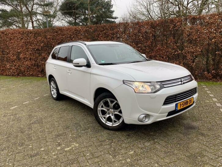 Mitsubishi Outlander 2.0 Dohc Mivec Phev 203pk 4WD CV 2013
