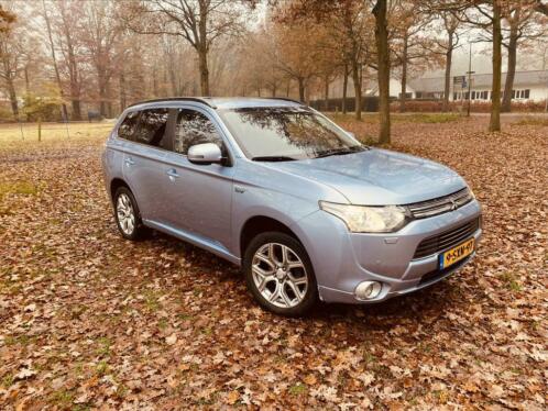 Mitsubishi Outlander 2.0 Dohc Mivec Phev 203pk 4WD CV 2013