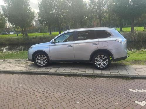 Mitsubishi Outlander 2.0 Dohc Mivec Phev 203pk 4WD CVT 5P